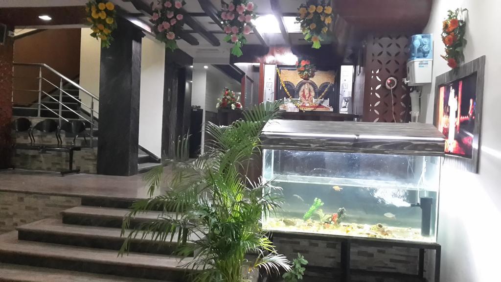 Hotel Sai Galaxy Inn 쉬르디 외부 사진