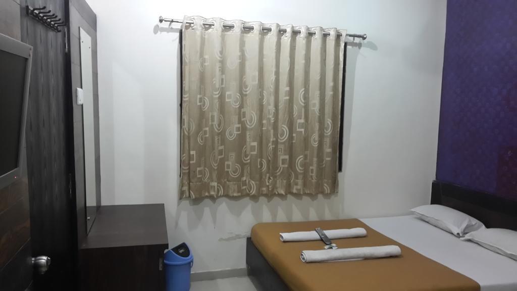 Hotel Sai Galaxy Inn 쉬르디 외부 사진