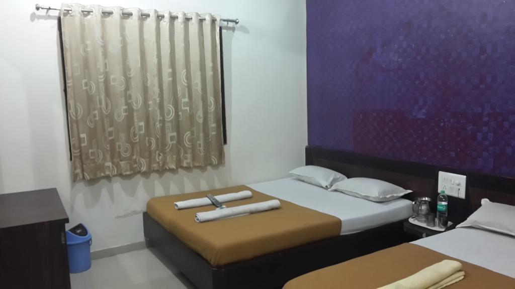 Hotel Sai Galaxy Inn 쉬르디 외부 사진