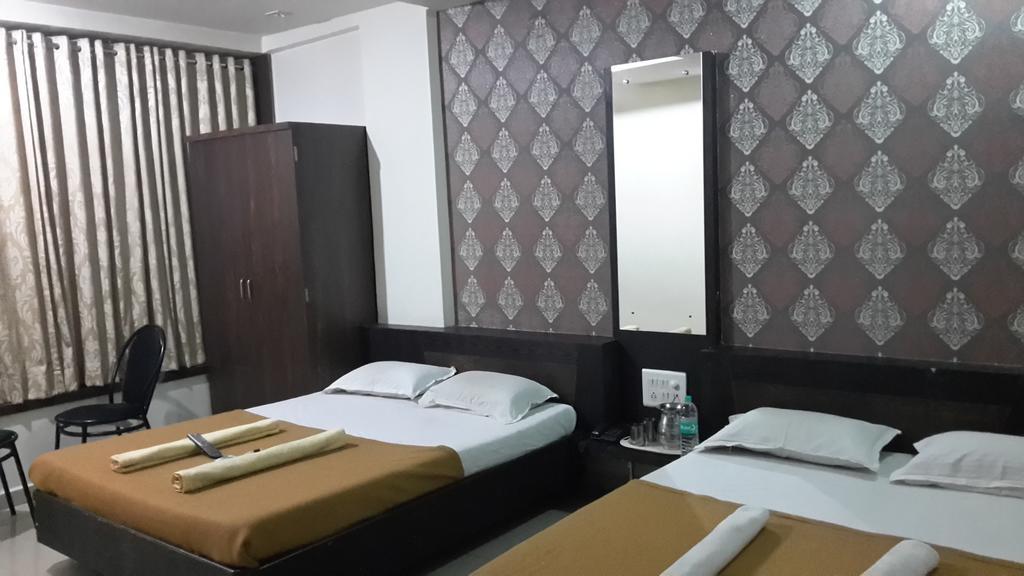 Hotel Sai Galaxy Inn 쉬르디 외부 사진