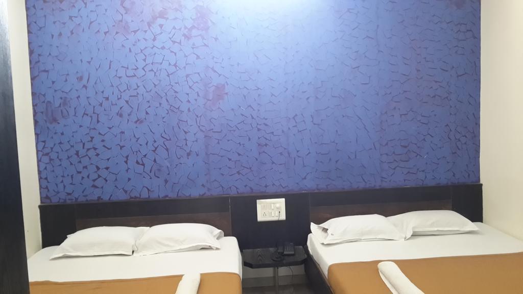 Hotel Sai Galaxy Inn 쉬르디 외부 사진