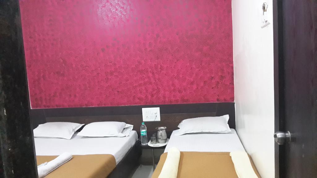 Hotel Sai Galaxy Inn 쉬르디 외부 사진