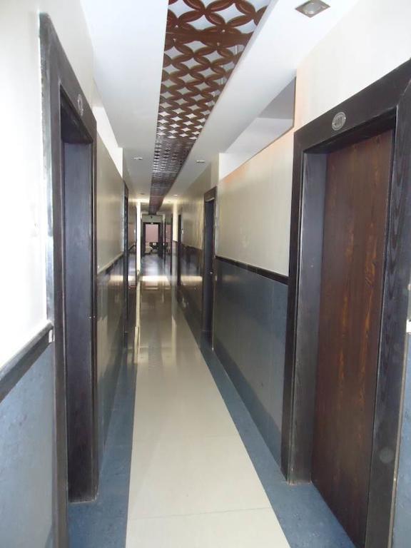 Hotel Sai Galaxy Inn 쉬르디 외부 사진