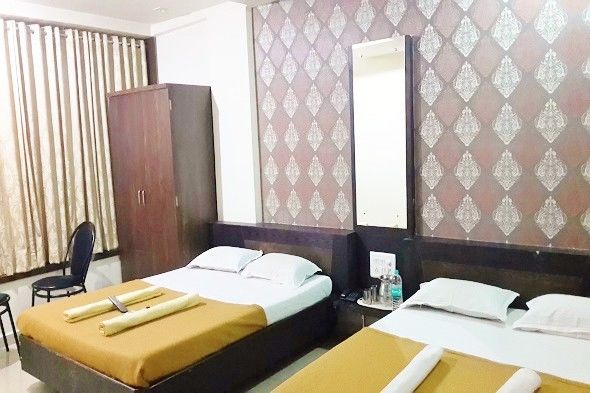 Hotel Sai Galaxy Inn 쉬르디 외부 사진