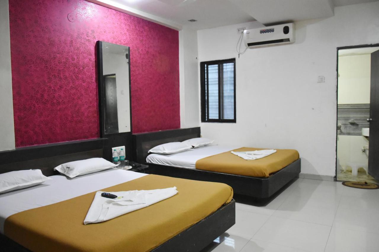 Hotel Sai Galaxy Inn 쉬르디 외부 사진